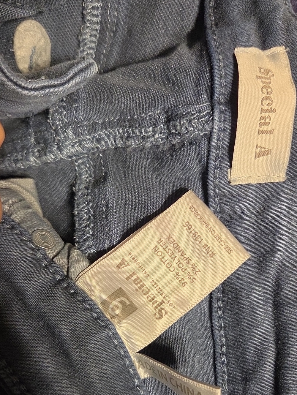 Women's Blue Jeans - Classic Denim Comfort